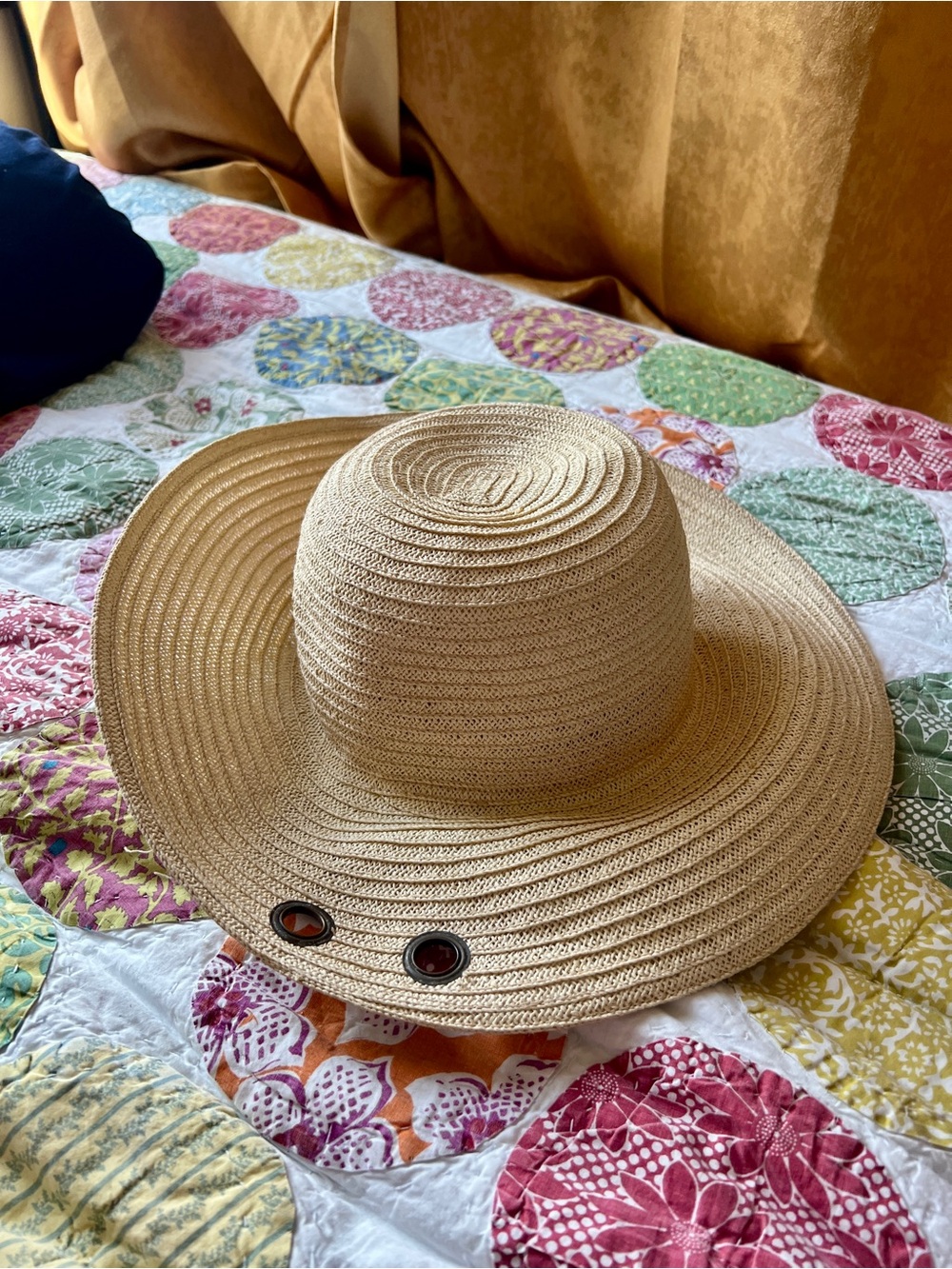 Classic Wide-Brim Straw Sun Hat in Beige